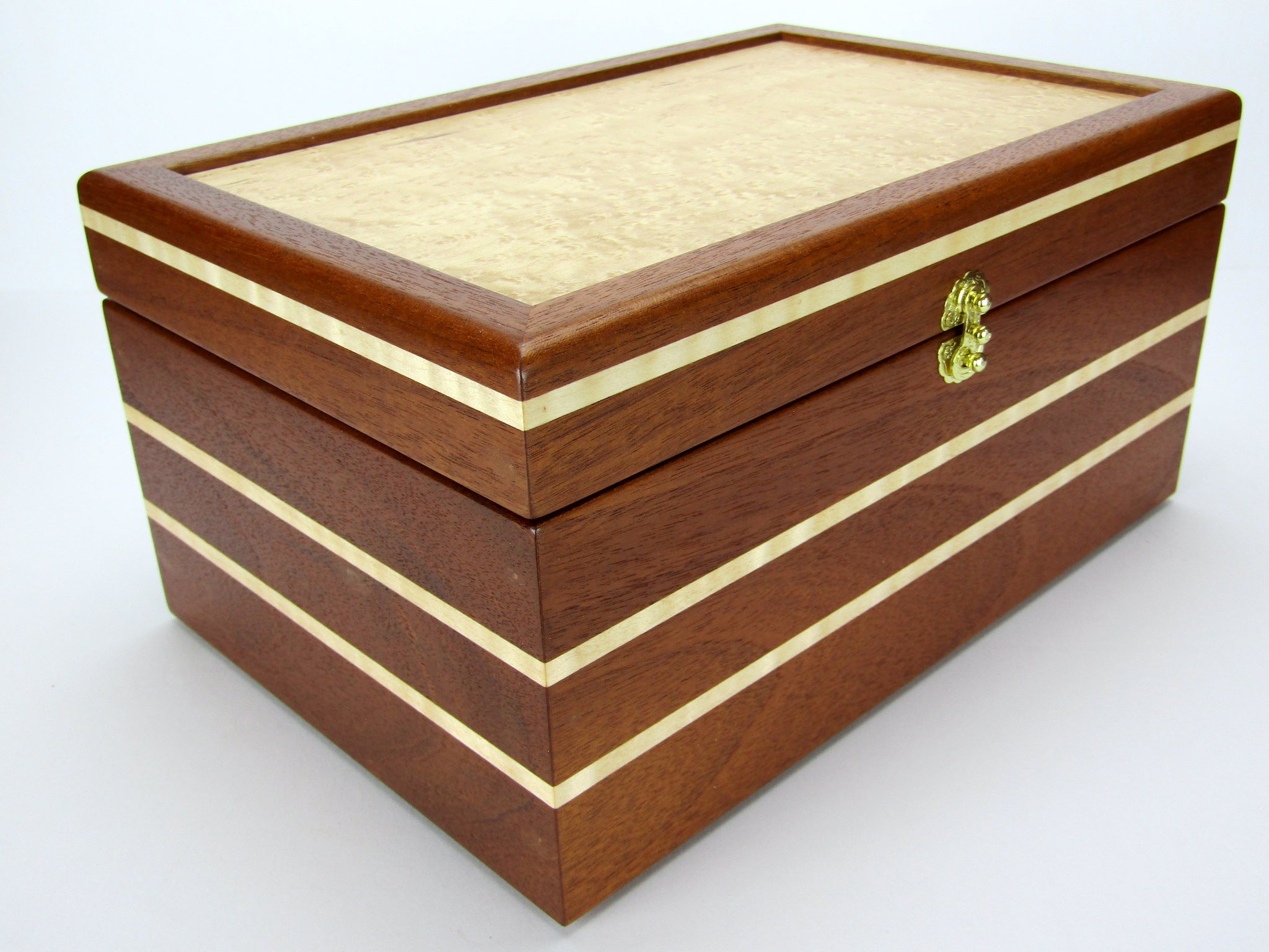 Maple and Mahogany Longhorn store Box